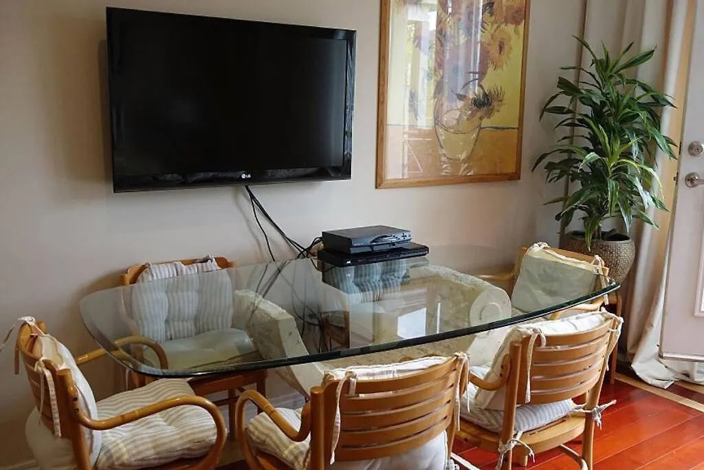 Apartment Bright Studio W Full Kitchen And Detached Bathroom Toronto